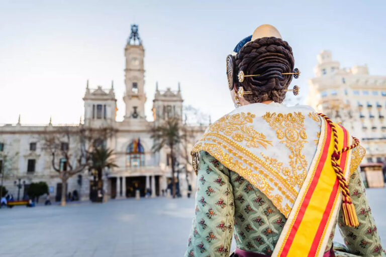 fallera-valenciana